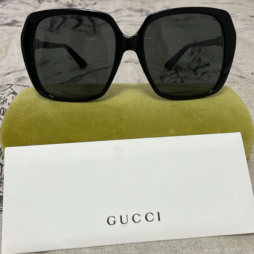GUCCI GG0533SA 001 Square Black Shiny Black Grey Women's Sunglasses 56-17-150